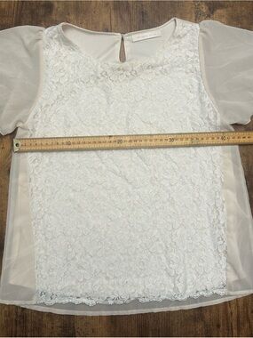 Miracle White Floral Lace Short Sleeve Blouse #195